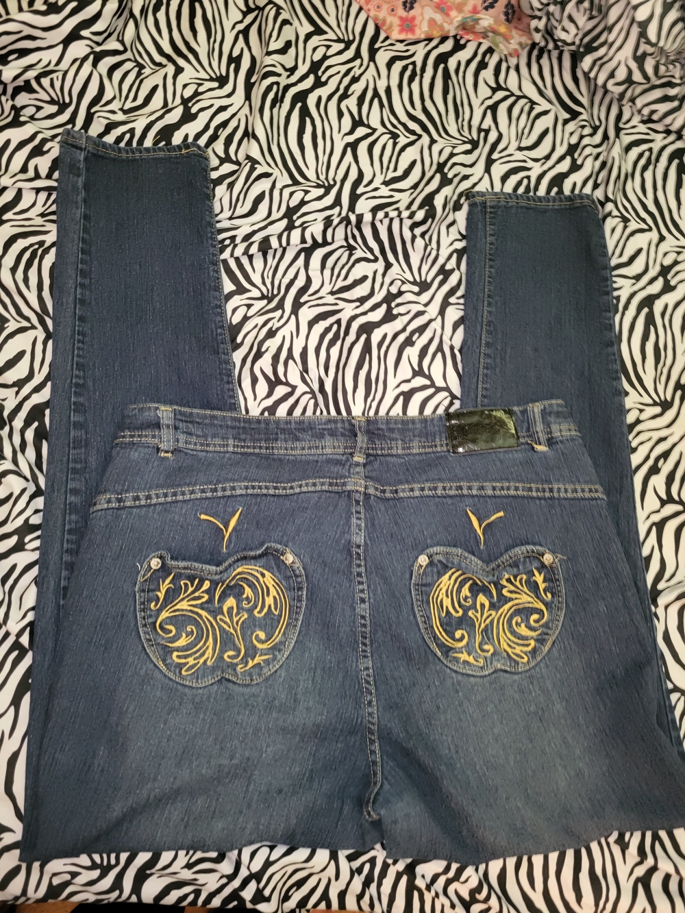 Y2k APPLE BOTTOMS JEANS